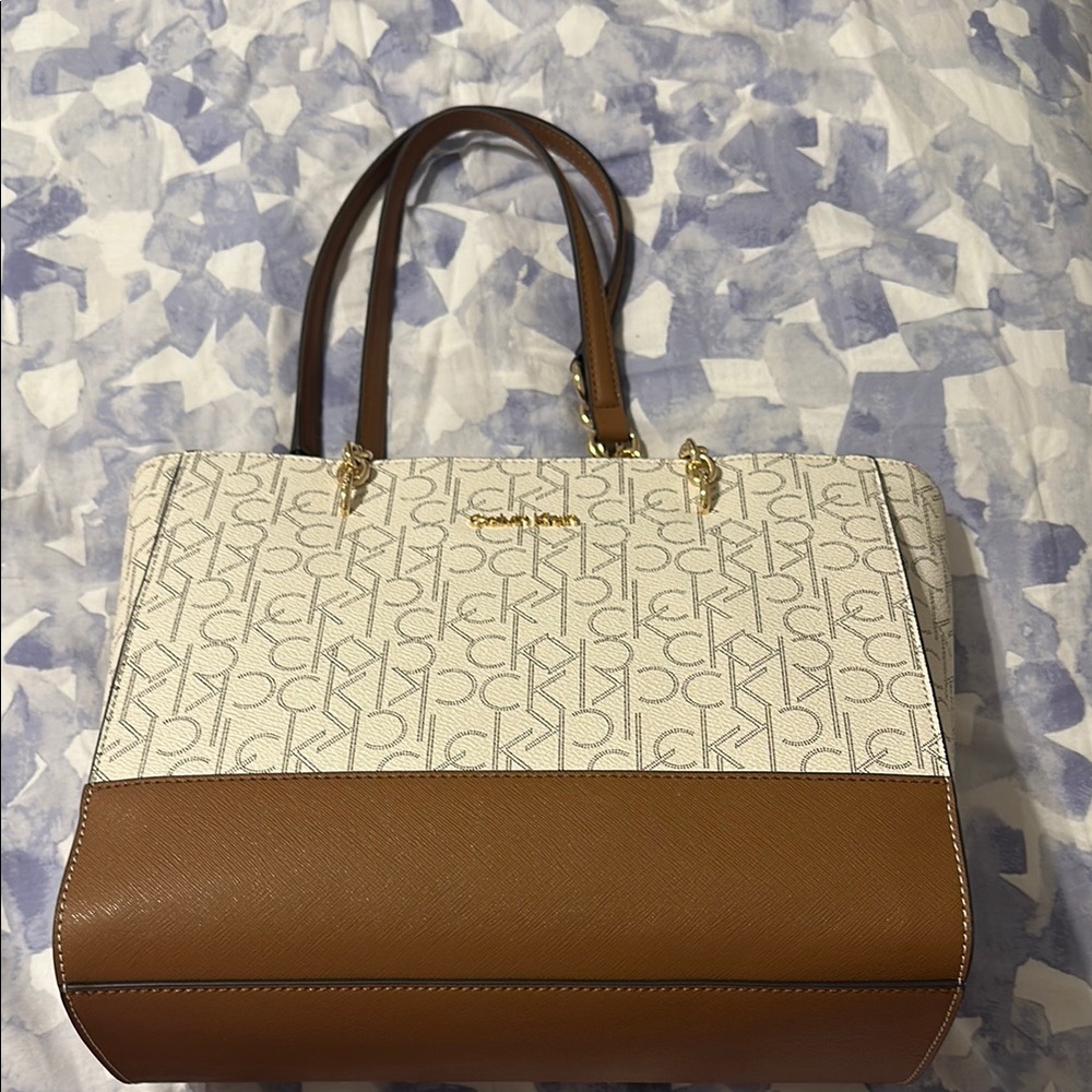 Calvin Klein White and Brown Women's Bag